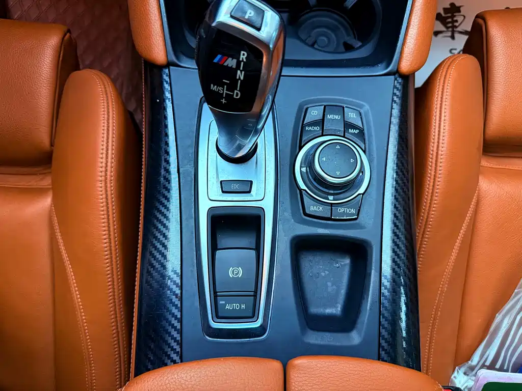 BMW X6 M 2012 — фото 12