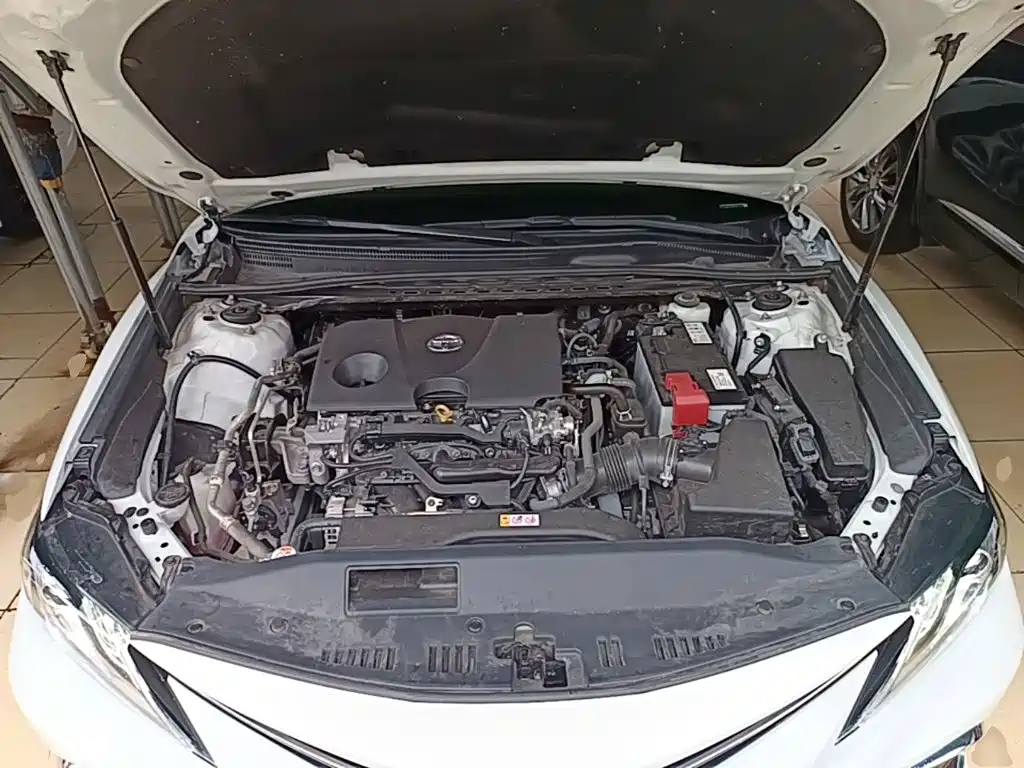 Toyota Camry 2024 — фото 20