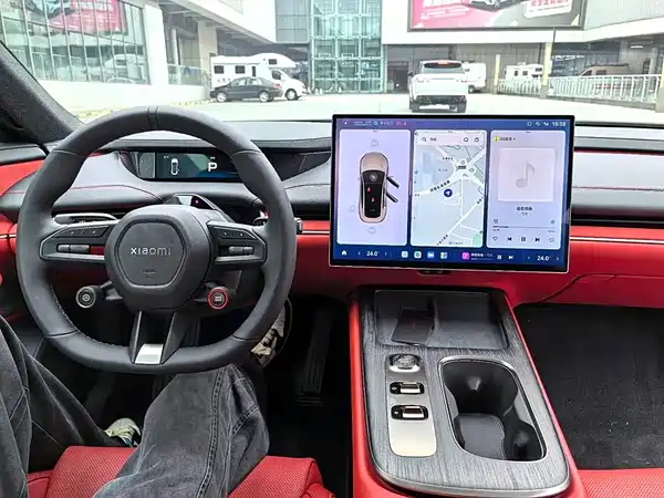 Xiaomi SU7 2024