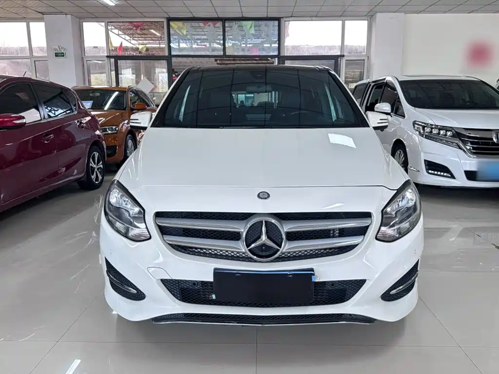 Mercedes-Benz B-Class 2015 — фото 17