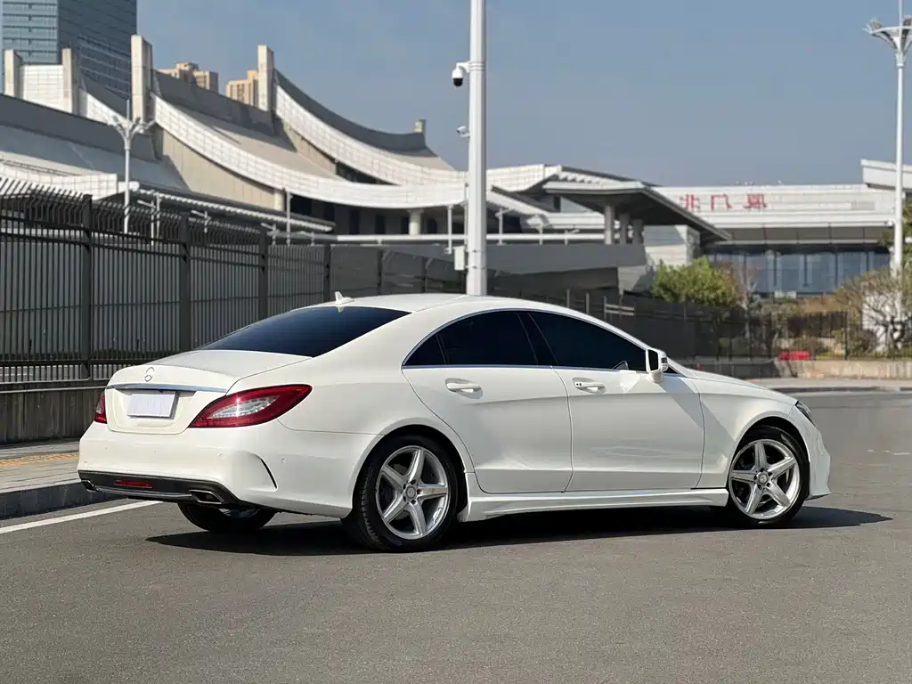 Mercedes-Benz CLS 2017 — фото 6