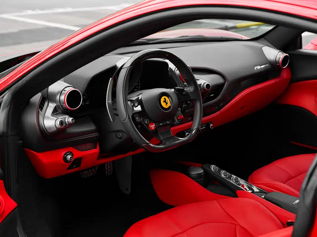 Ferrari F8 2023 — фото 8