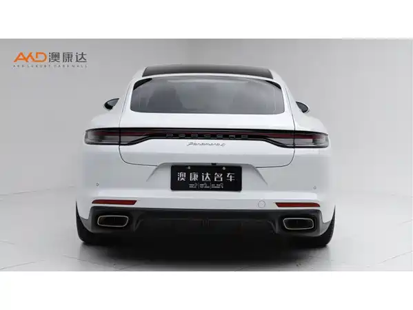 Porsche Panamera 2023