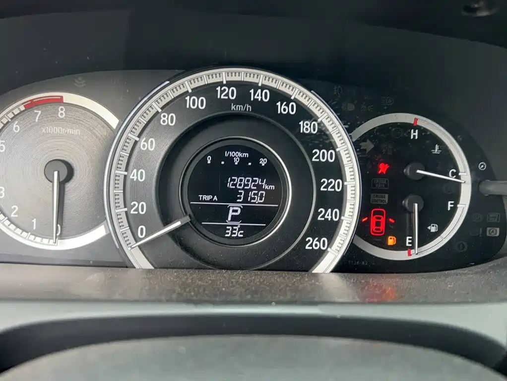 Honda Accord 2018 — фото 11