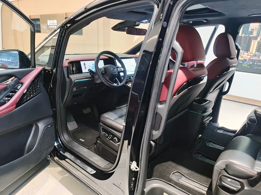 GAC Motor Trumpchi E9 2026 — фото 11