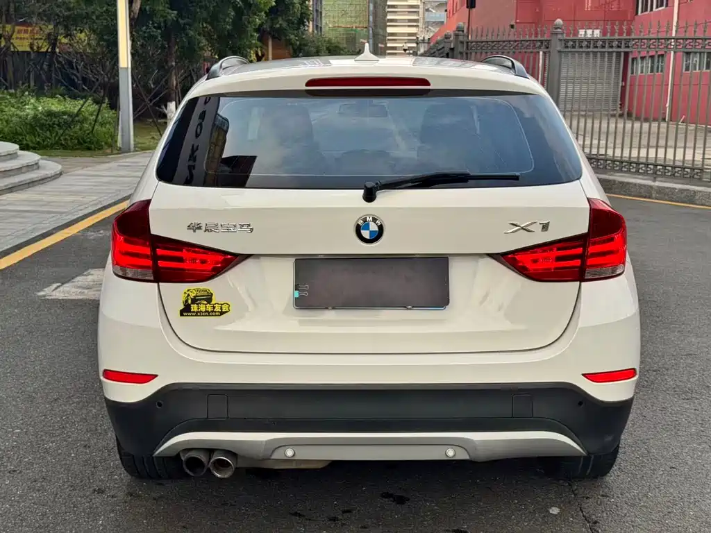 BMW X1 2015 — фото 5