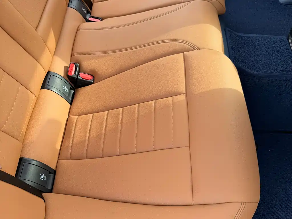 BMW 3 Series 2021 — фото 15