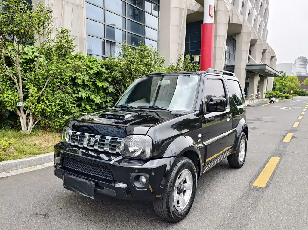 Suzuki Jimny 2013