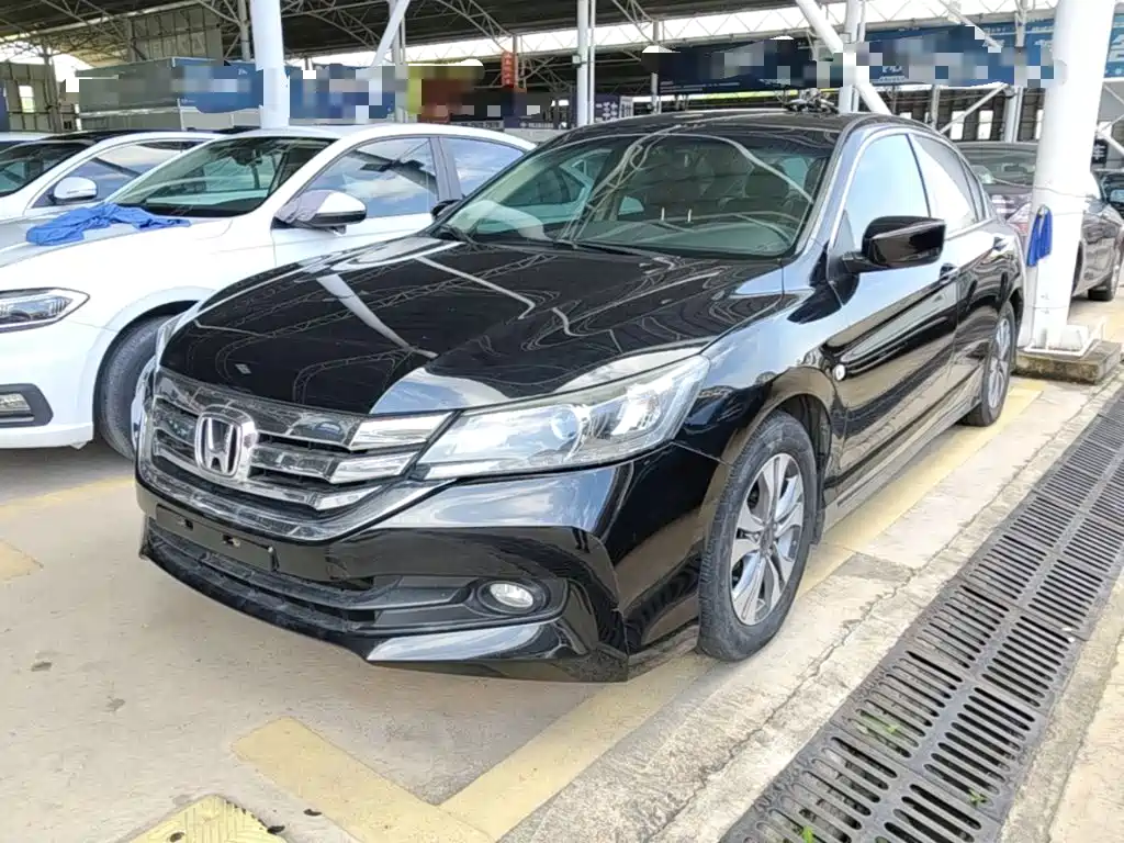 Honda Accord 2016 — фото 2