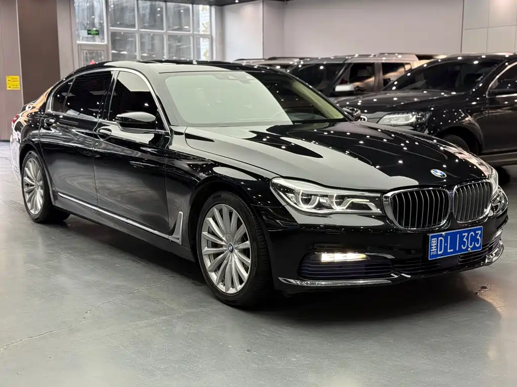 BMW 7 Series 2016 — фото 5