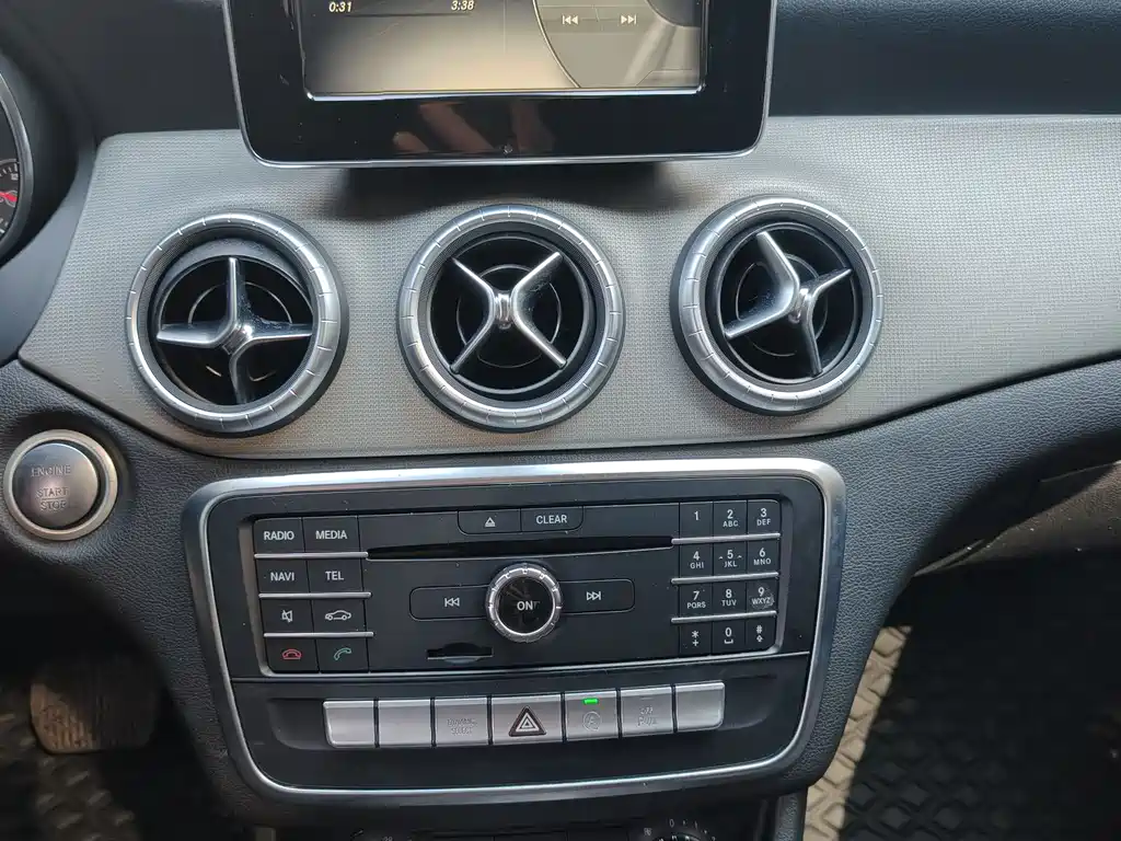 Mercedes-Benz CLA 2016 — фото 10