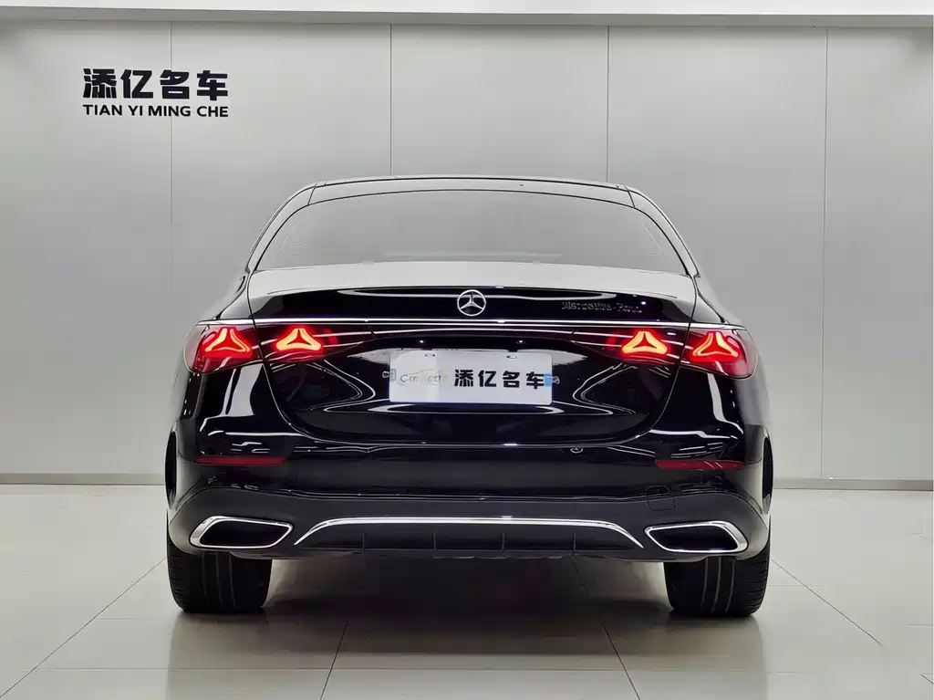 Mercedes-Benz E-Class 2024