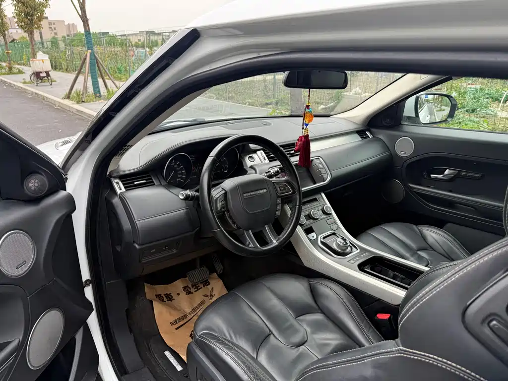 Land Rover Evoque 2013 — фото 12