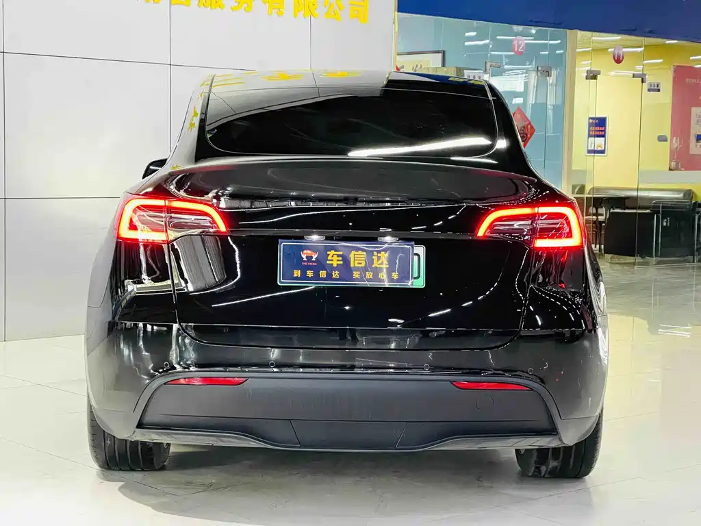 Tesla Model Y 2023 — фото 4