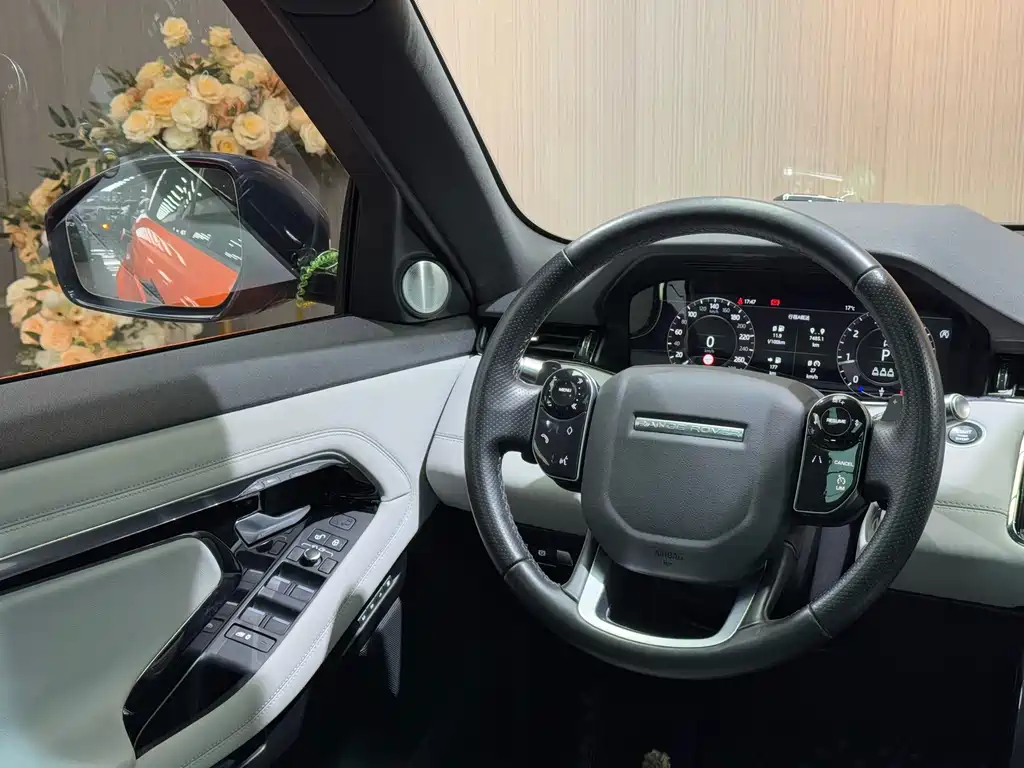 Land Rover Evoque 2020 — фото 24