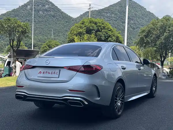Mercedes-Benz C-Class 2025