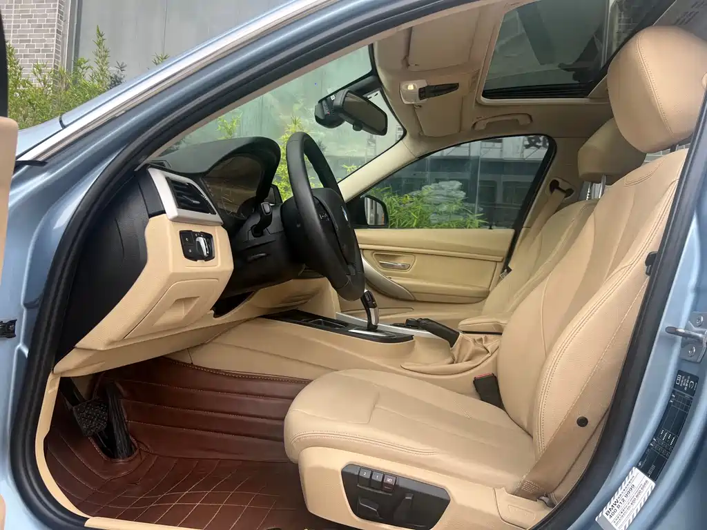 BMW 3 Series 2015 — фото 11