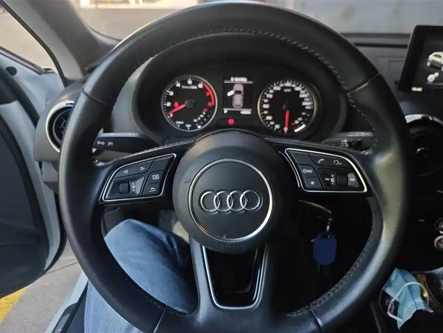 Audi A3 2018 — фото 15