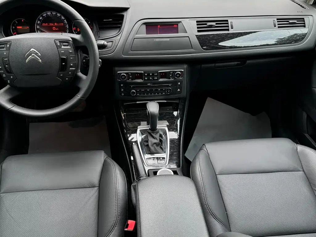 Citroen C5 2014 — фото 12