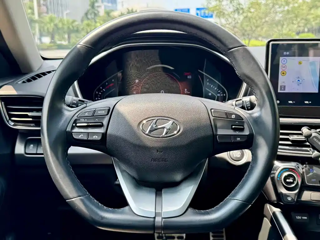Hyundai Festa 2019 — фото 10