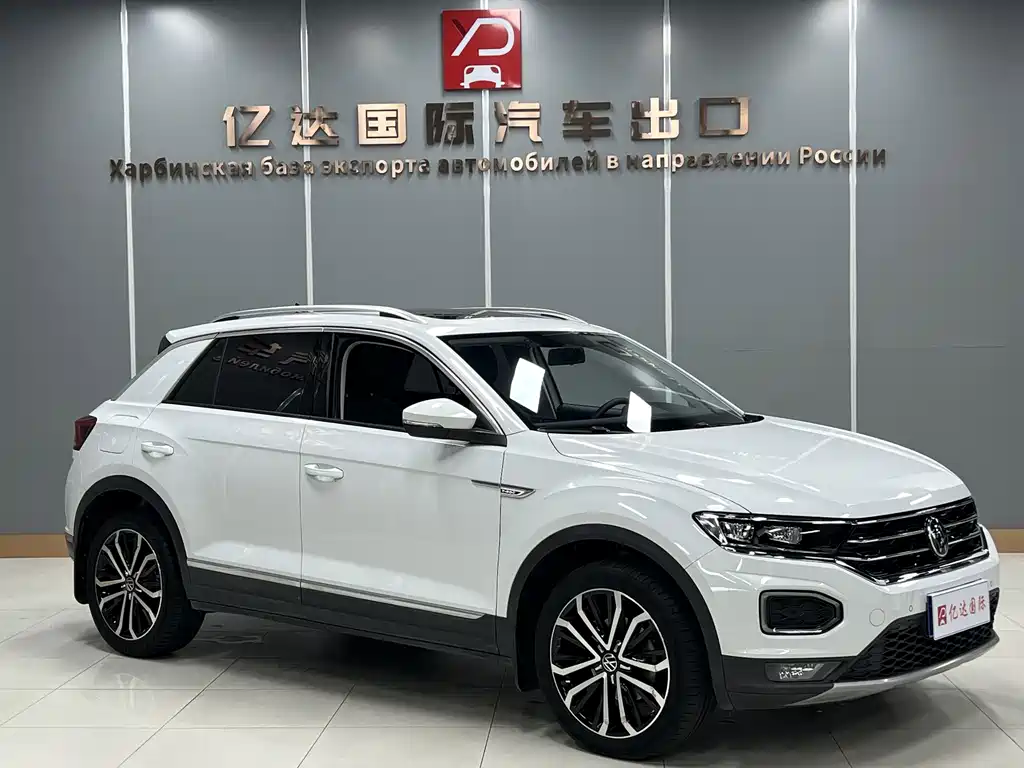 Volkswagen T-Roc 2023 — фото 3