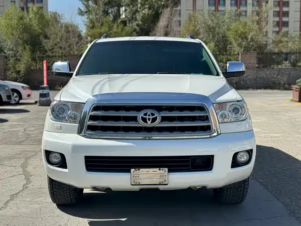 Toyota Sequoia 2012