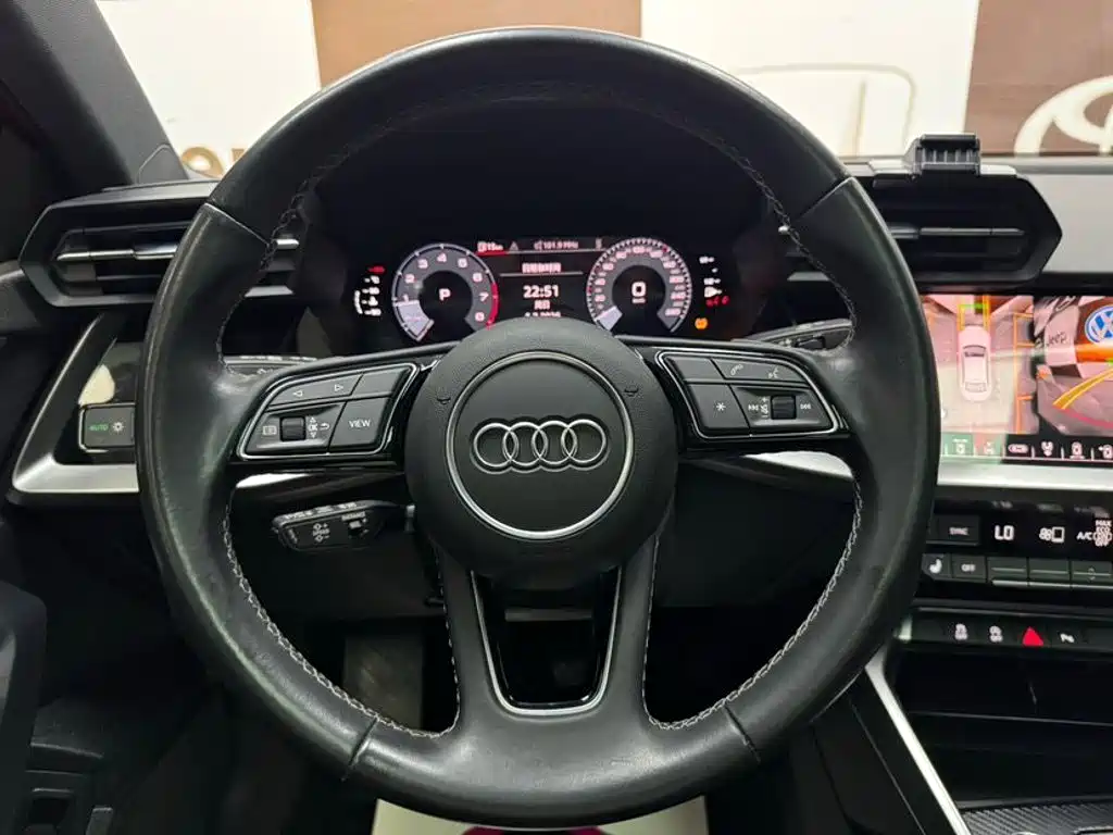Audi A3 2023 — фото 11