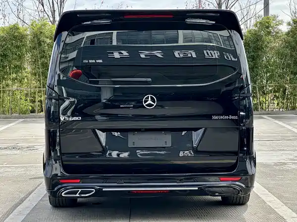 Mercedes-Benz Vito 2024