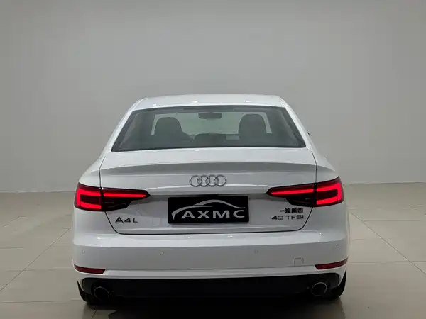 Audi A4L 2017