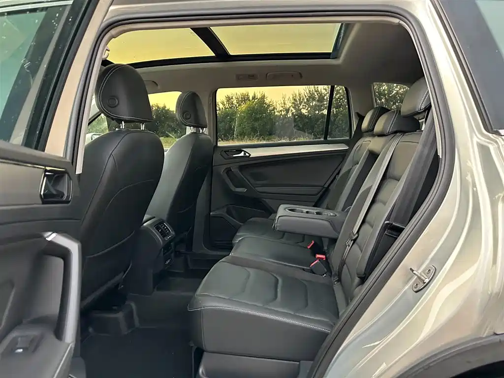 Volkswagen Tiguan L 2019 — фото 9