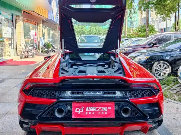 Lamborghini Huracan 2021