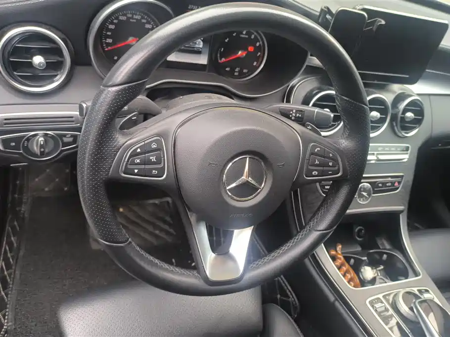 Mercedes-Benz C-Class 2017 — фото 15