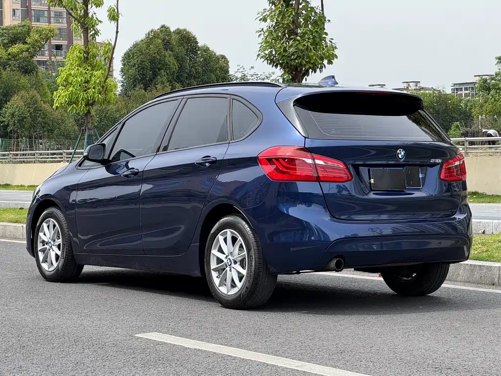 BMW 2 Series Active Tourer 2016 — фото 14