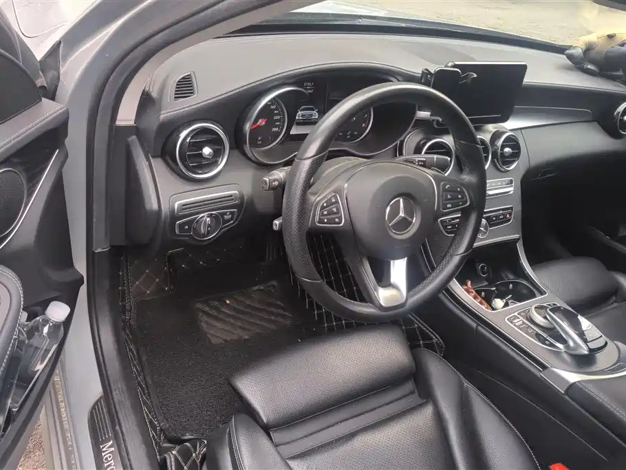 Mercedes-Benz C-Class 2017 — фото 12