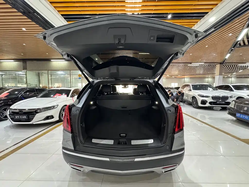 Cadillac XT5 2023 — фото 36