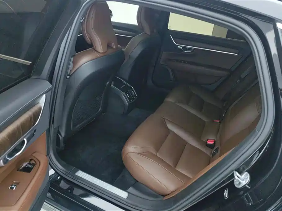 Volvo S90 2023 — фото 11