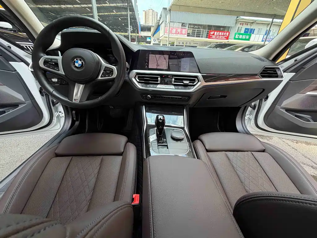 BMW 3 Series 2022 — фото 17