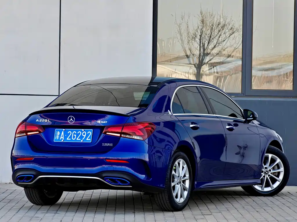 Mercedes-Benz A-Class 2020 — фото 6