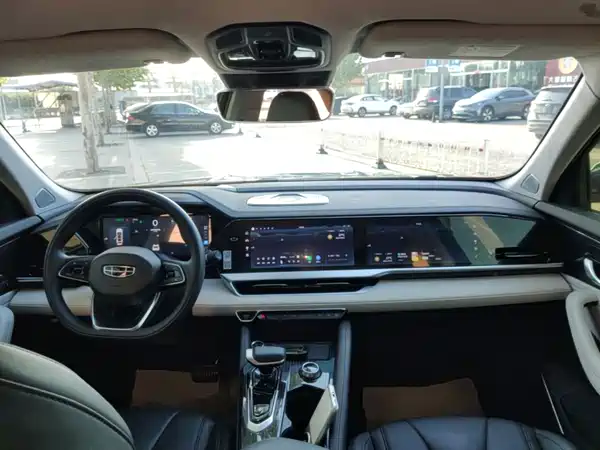 Geely Xingyue L 2023