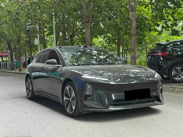 NIO ET5T 2025