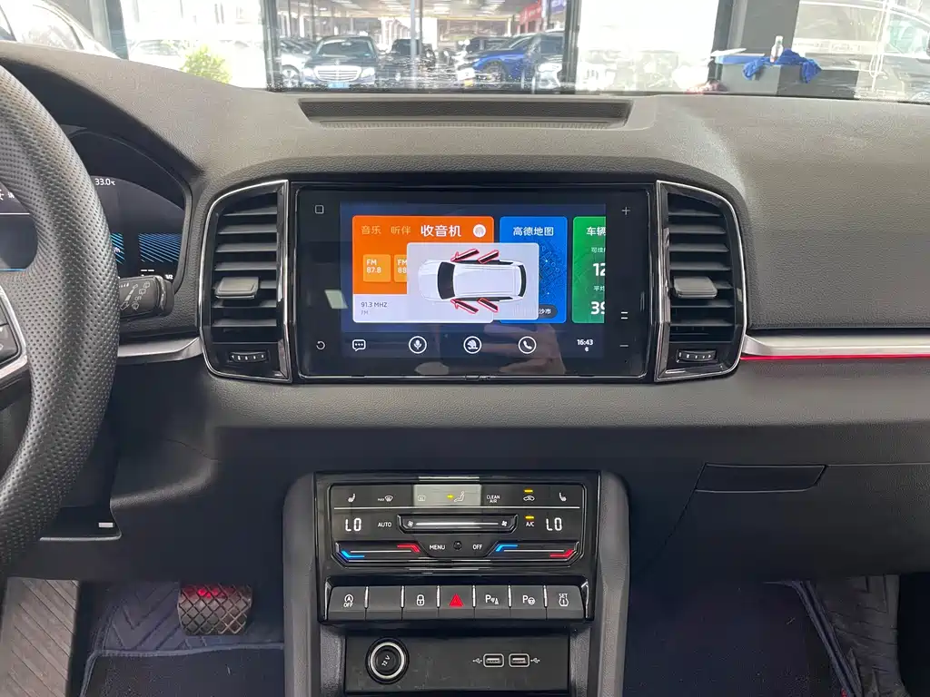 Skoda Karoq 2022 — фото 8