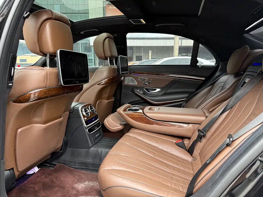 Mercedes-Benz S-Class AMG 2015 — фото 9