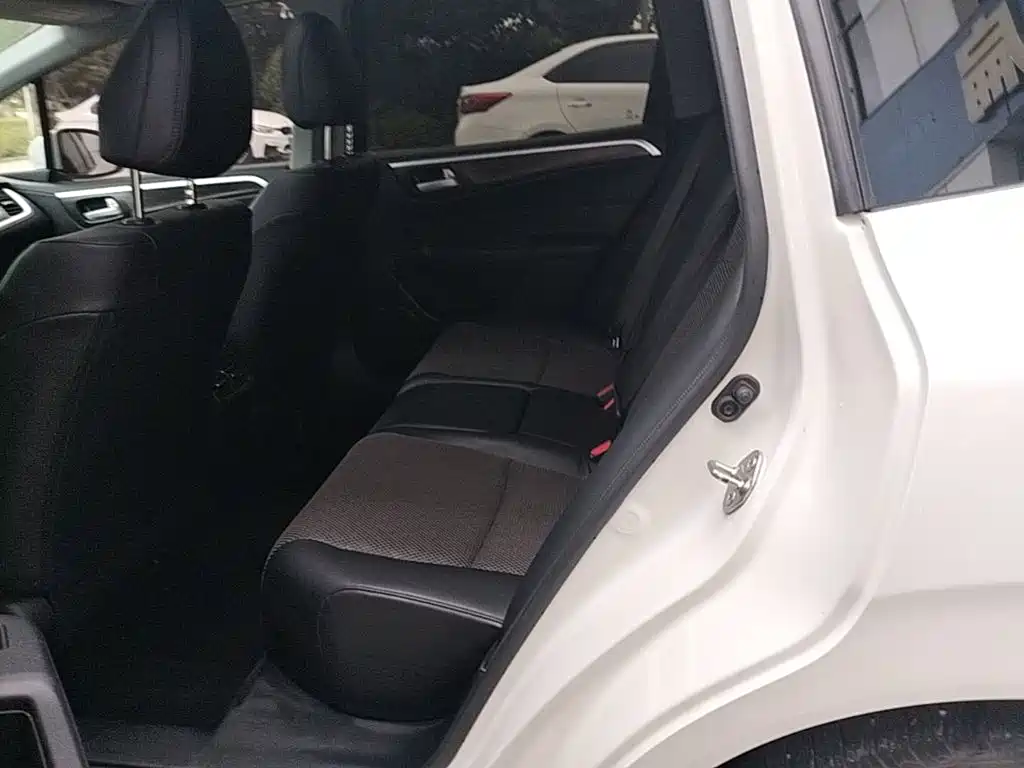 Honda Jade 2018 — фото 17