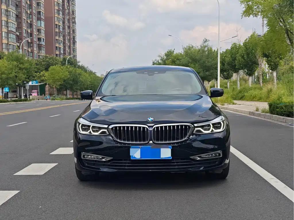BMW 6 Series GT 2018 — фото 2
