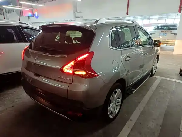 Peugeot 3008 2015