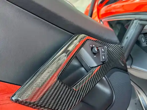 Lamborghini Aventador 2011