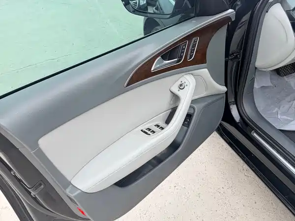 Audi A6L 2012