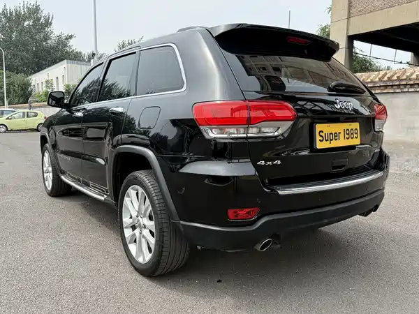 Jeep Grand Cherokee 2017