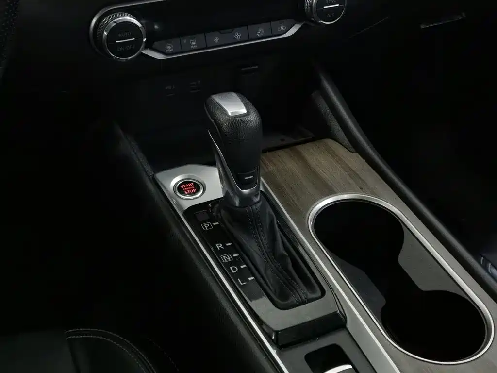 Nissan Teana 2023 — фото 13