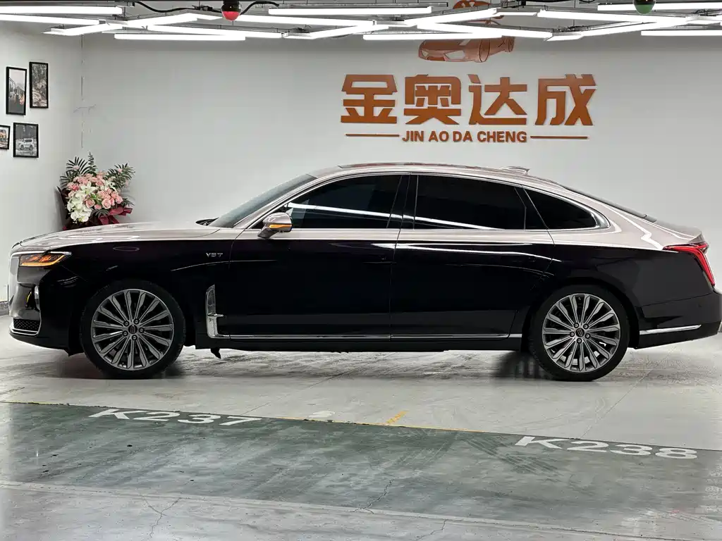 Hongqi H9 2022 — фото 17